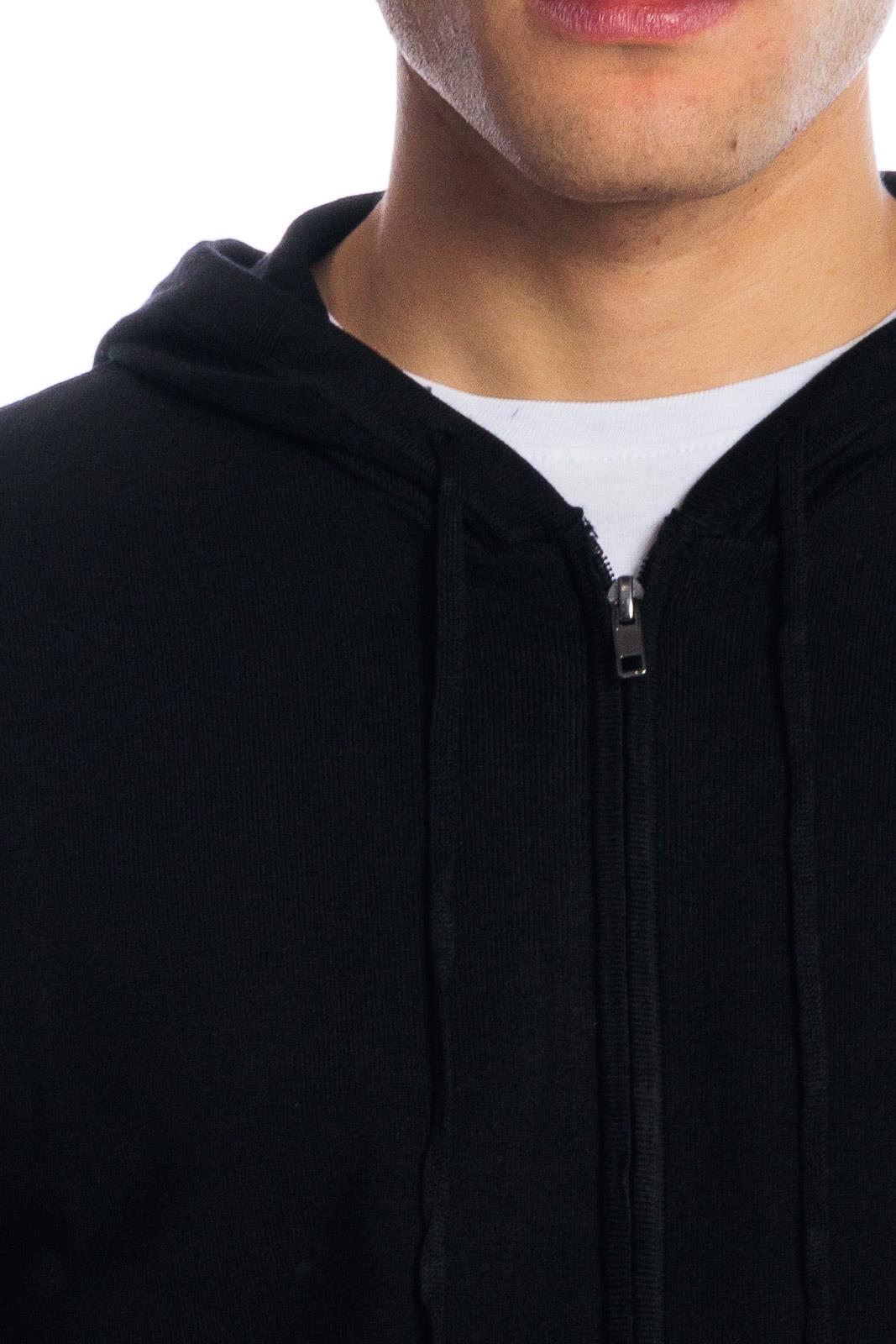 MAGLIA ZIP CON CAPPUCCIO