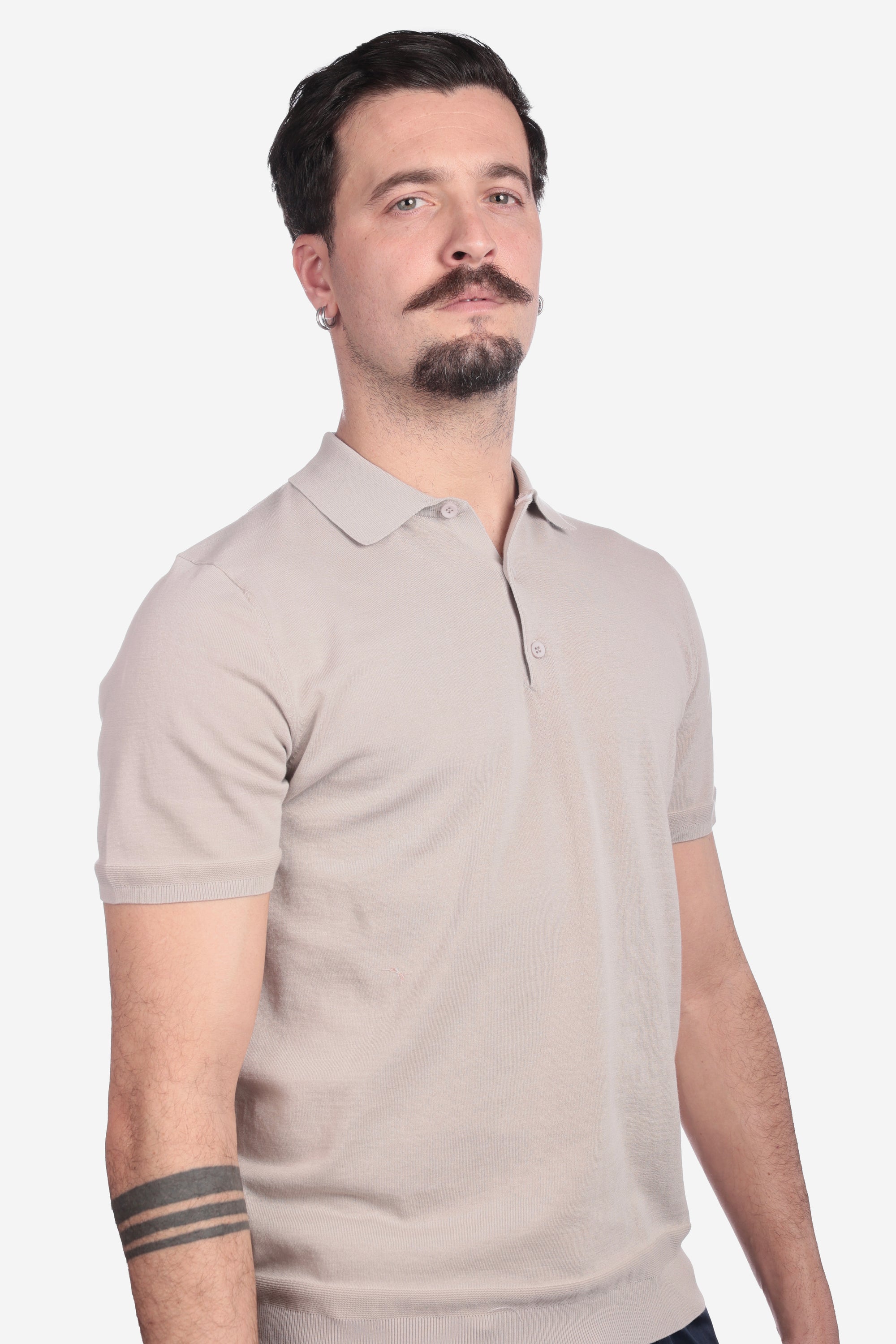 LIGHTWEIGHT 1-BUTTON THREAD POLO