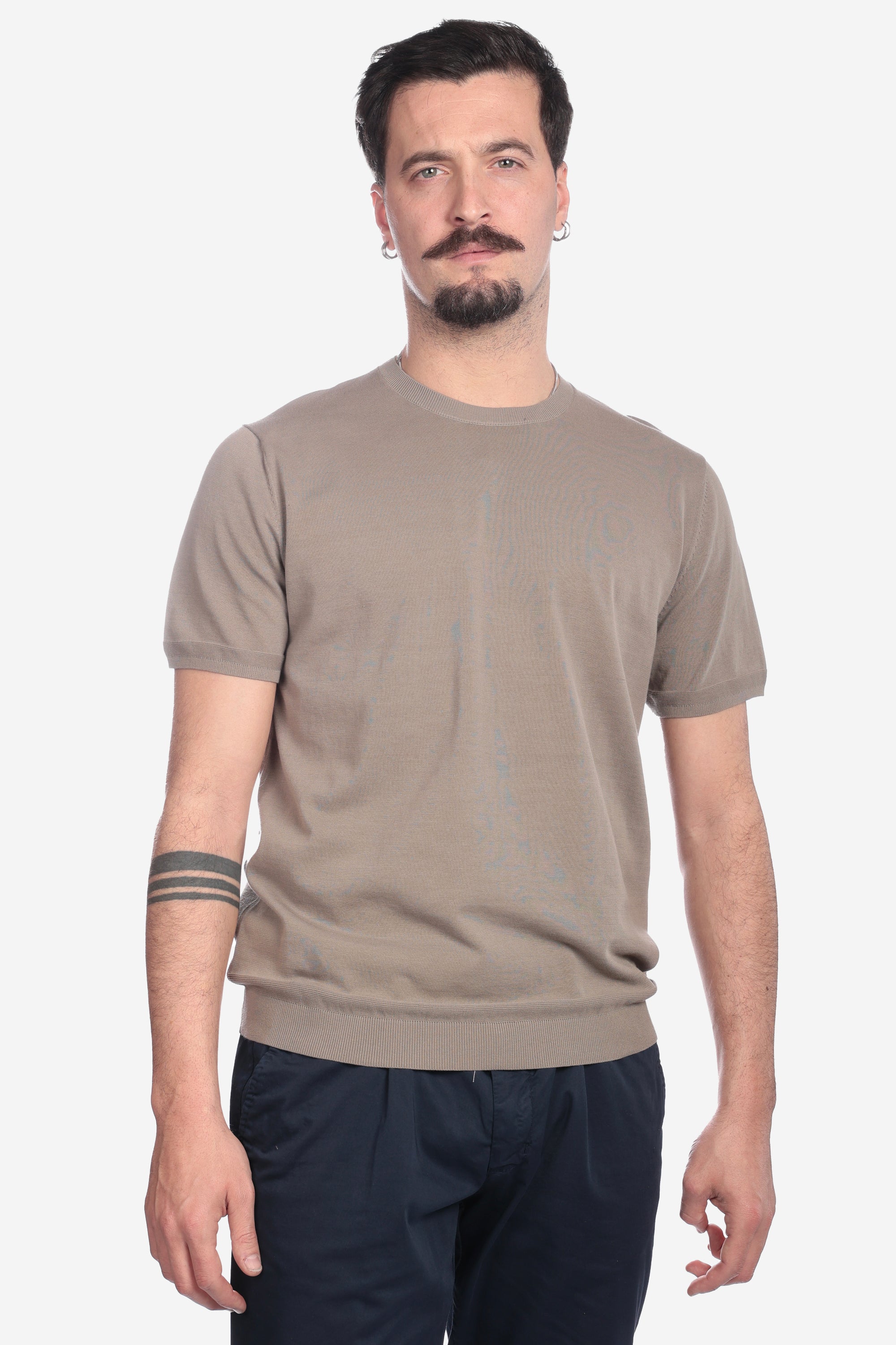 SOLID COLOR CREW NECK SWEATER