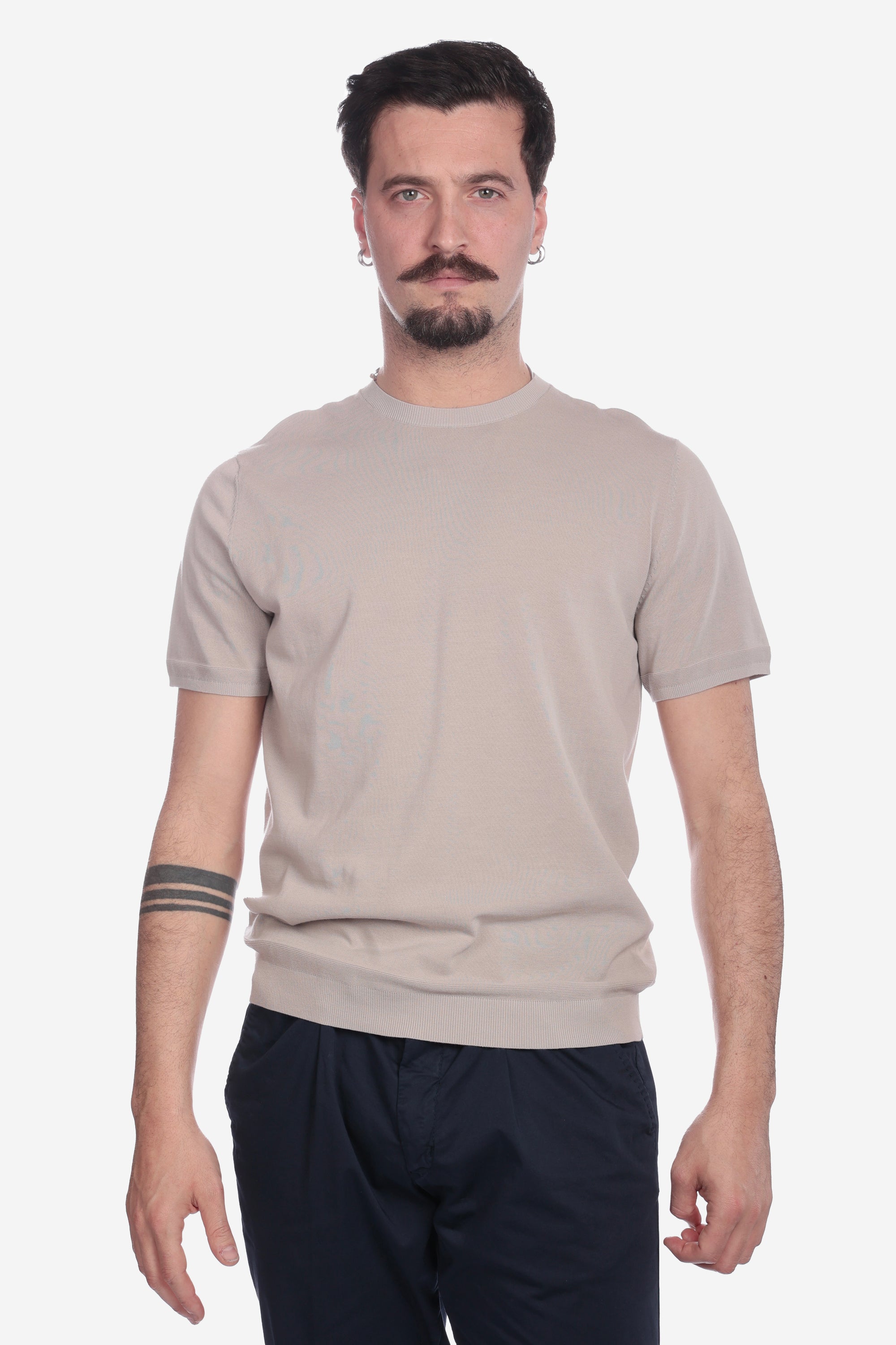 SOLID COLOR CREW NECK SWEATER
