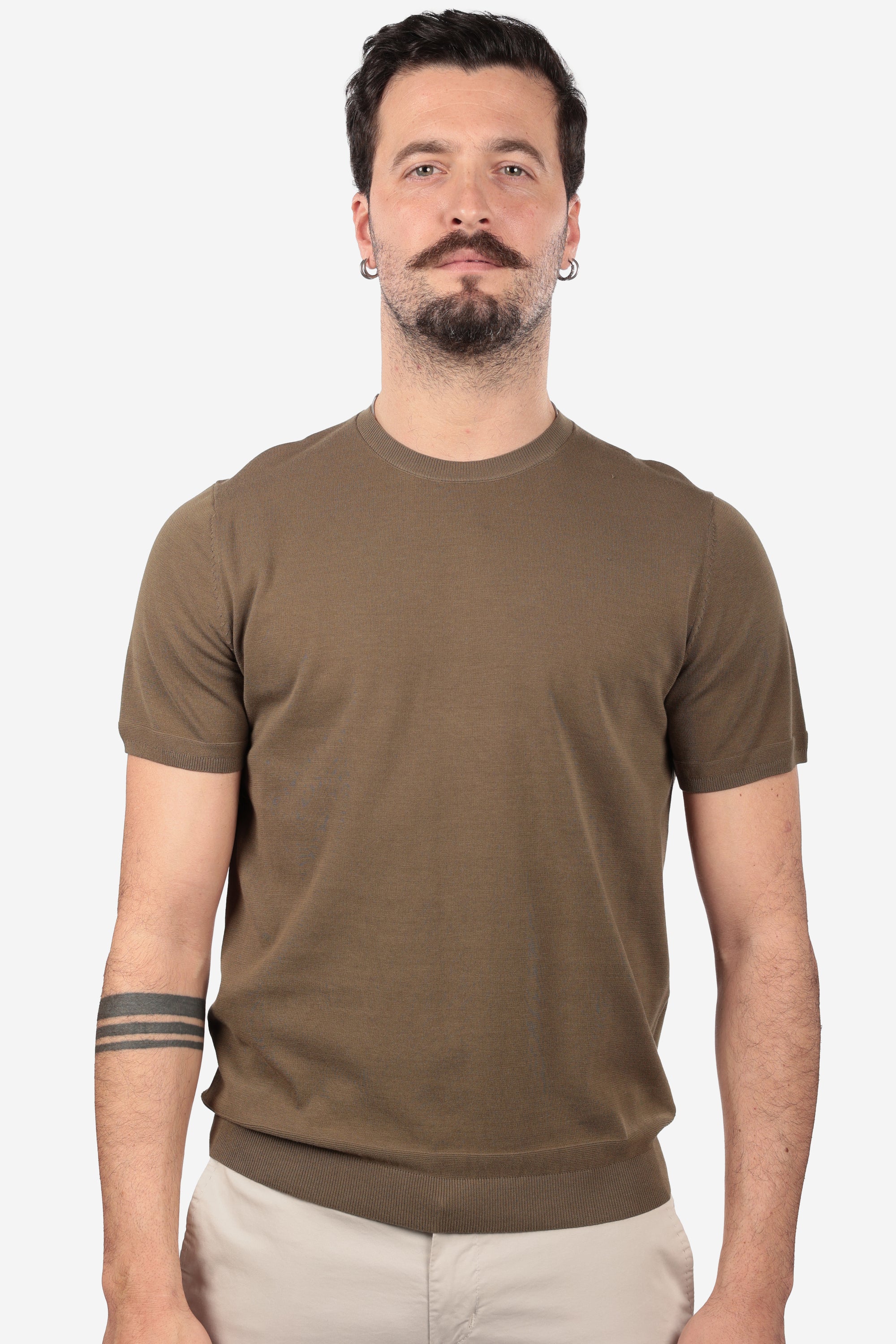 SOLID COLOR CREW NECK SWEATER