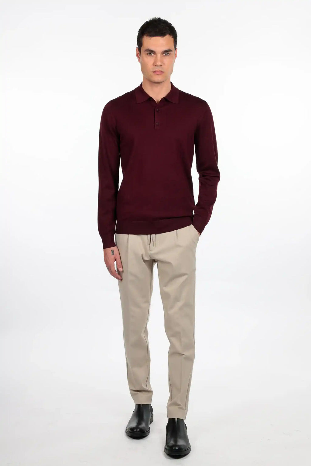 Long-sleeved three-button polo shirt