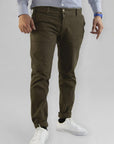 Pantalone raso slim fit capri