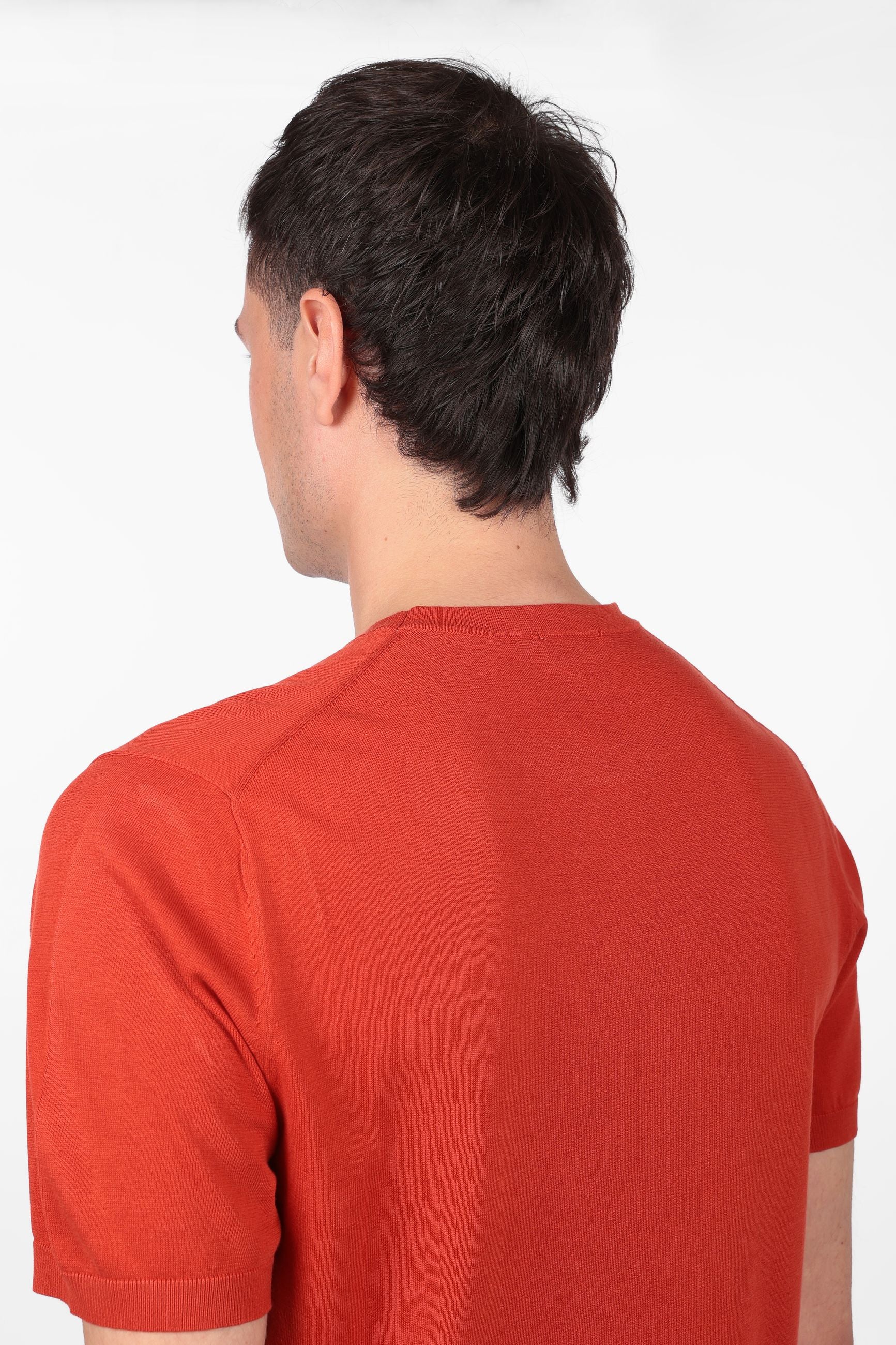 Maglia girocollo tinta unita