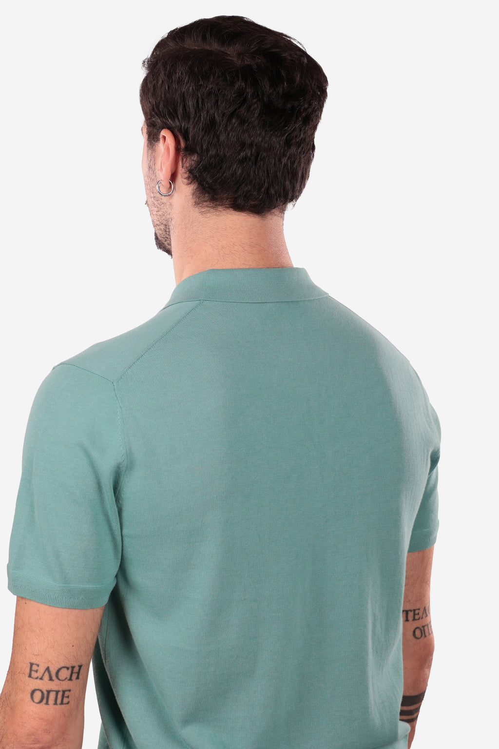 POLO LEGGERA DI FILO A 3 BOTTONI