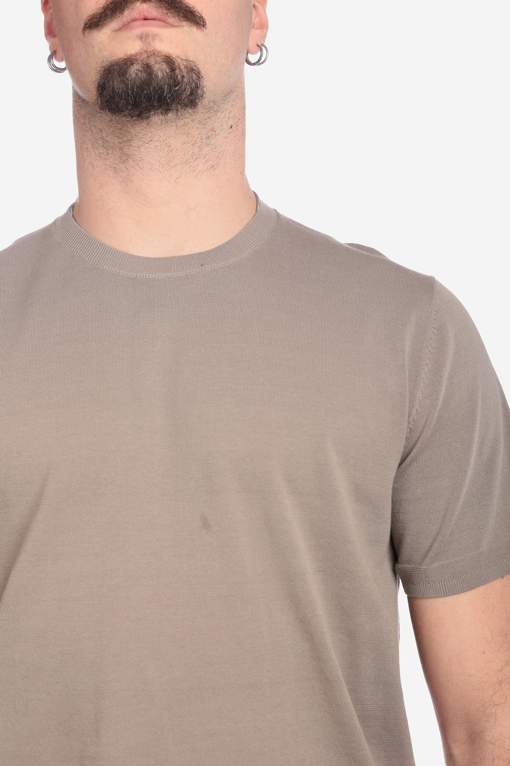 Maglia girocollo tinta unita