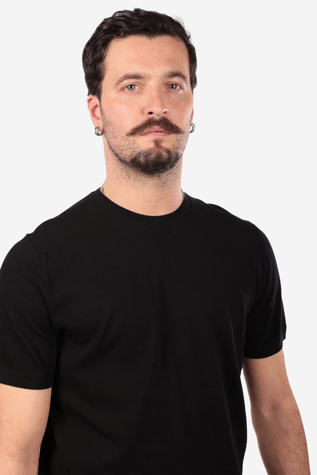 Maglia girocollo tinta unita