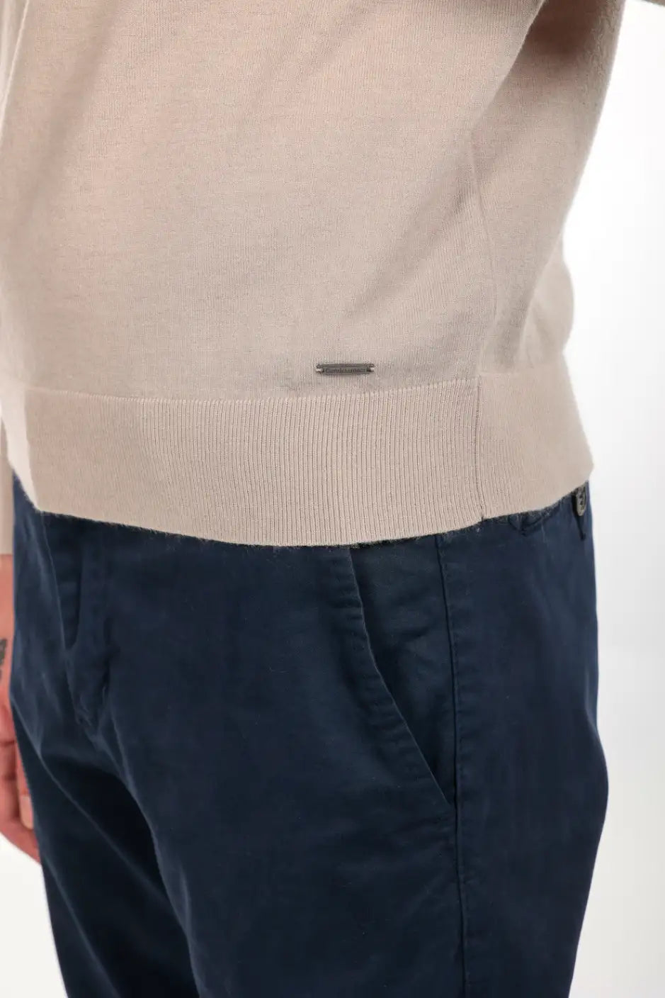 Maglia girocollo tessuto antiallergico effetto lanato