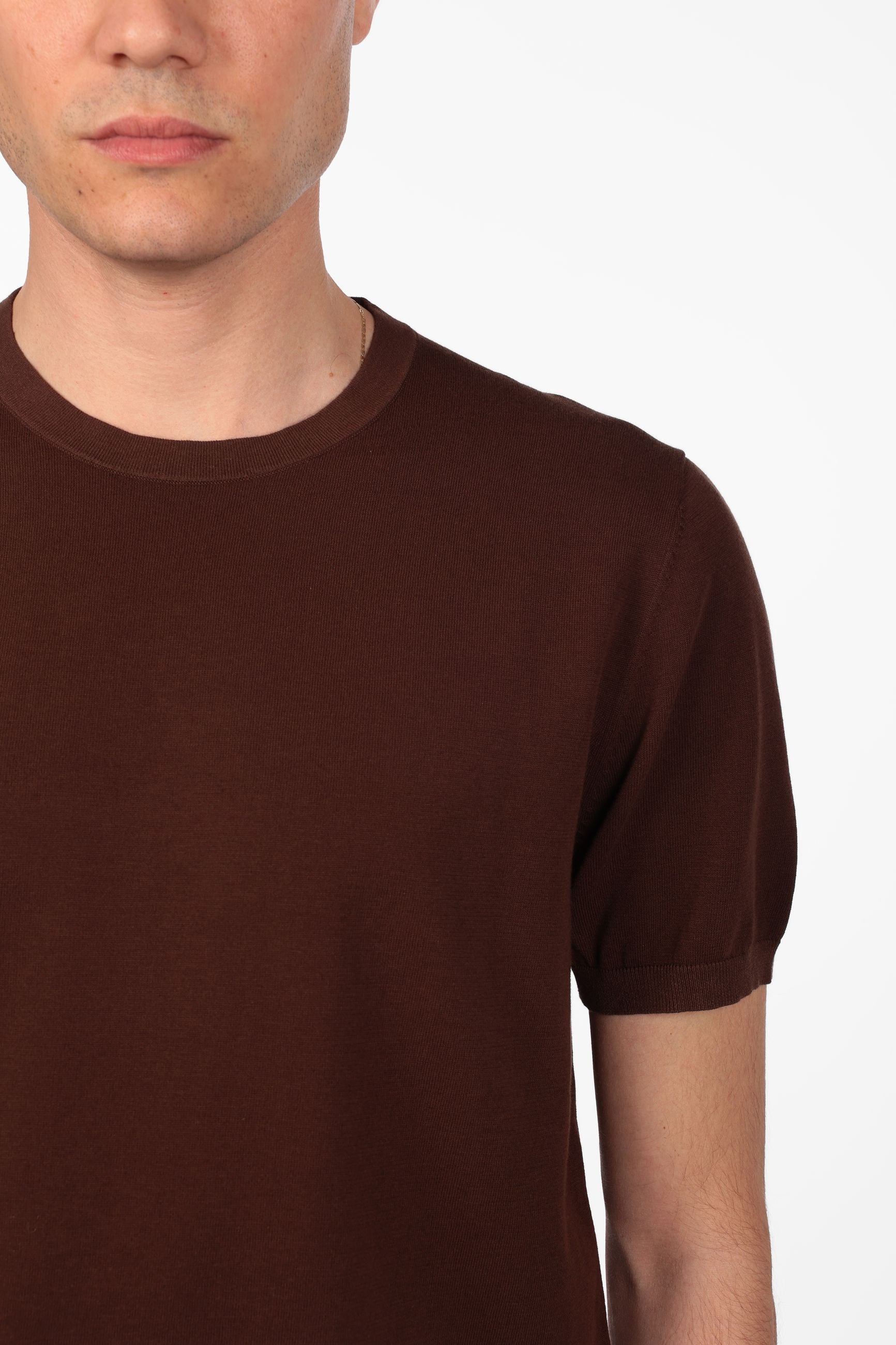 Maglia girocollo tinta unita