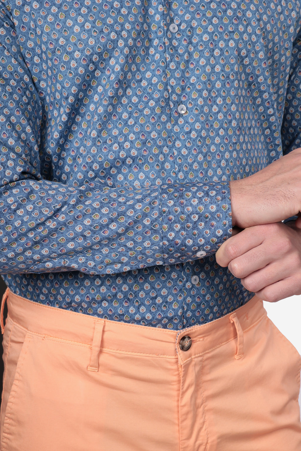 Camicia facile stiro a fantasia pavone
