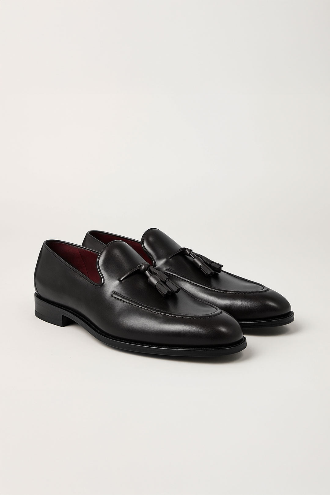 Scarpa in pelle abrasivata con nappa