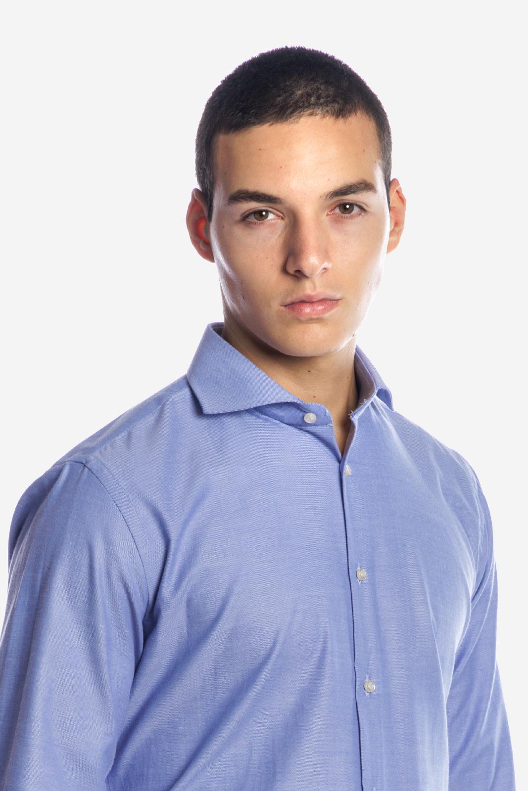 Camicia uomo in cotone fil a fil celeste, realizzata artigianalmente a Napoli