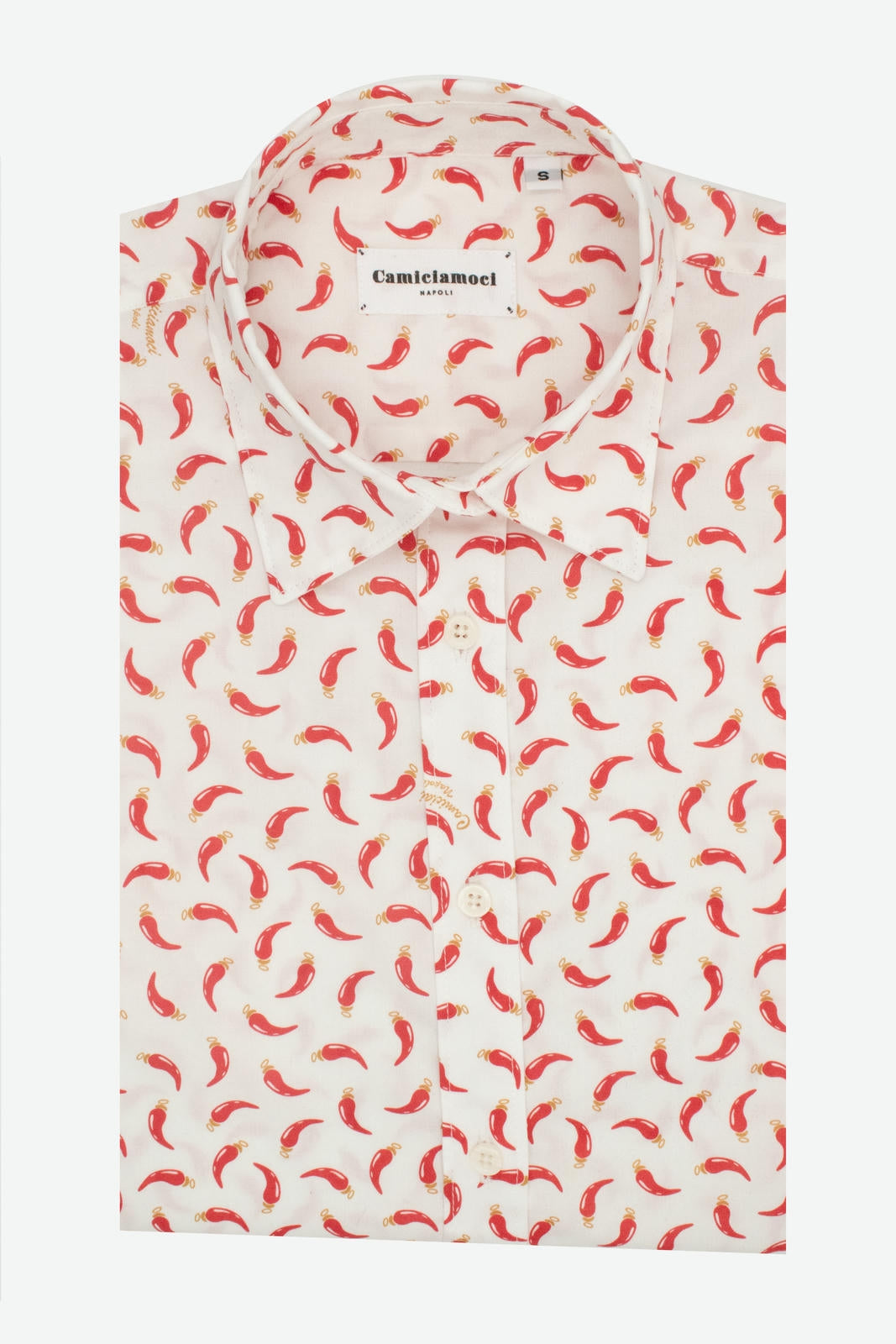 Camicia bambino in cotone con fantasia cornetti rossi portafortuna su sfondo bianco