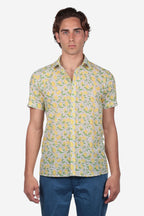Camicia in cotone mussola fantasia limoni di Positano mezza manica