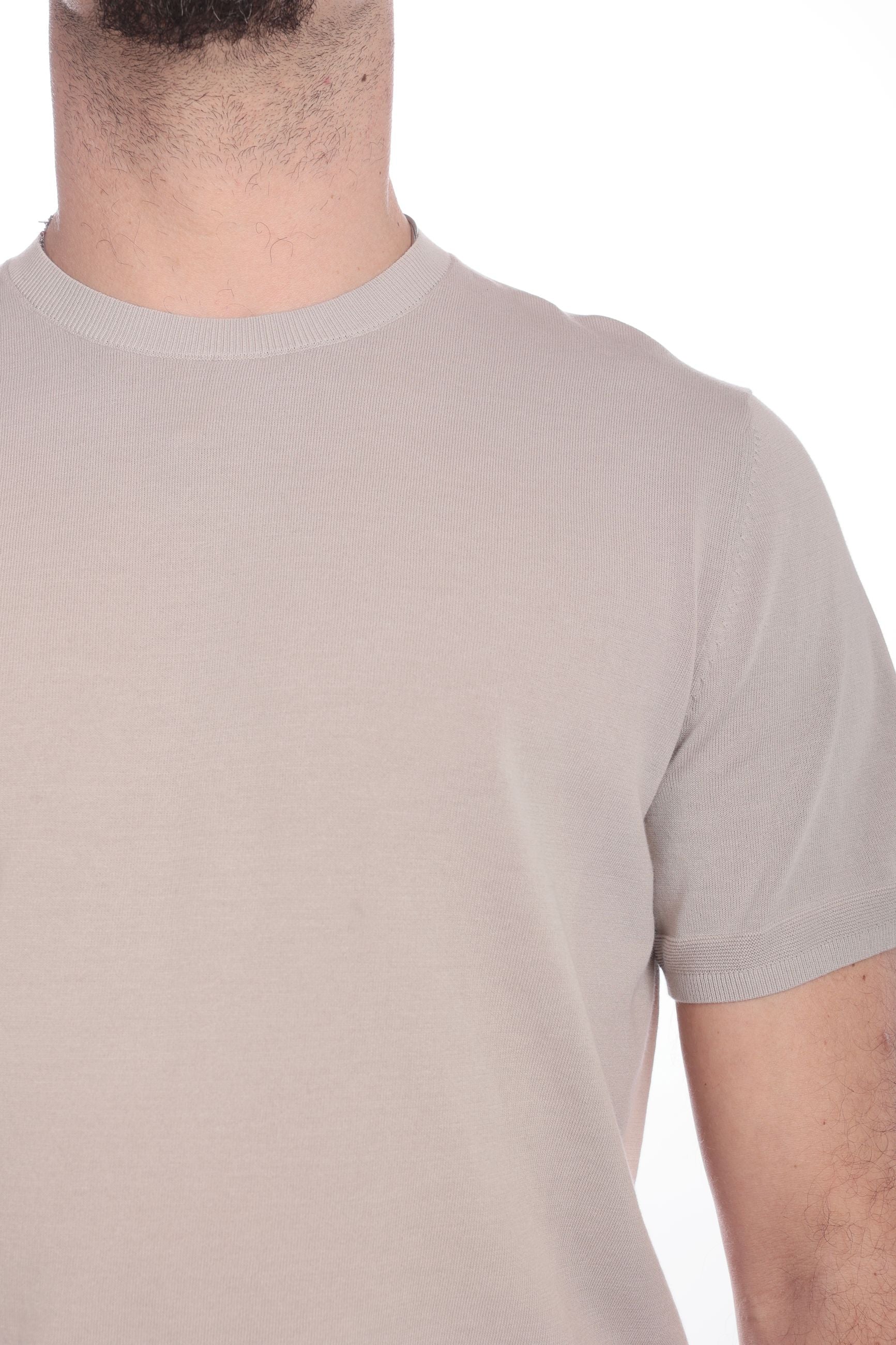 Maglia girocollo tinta unita