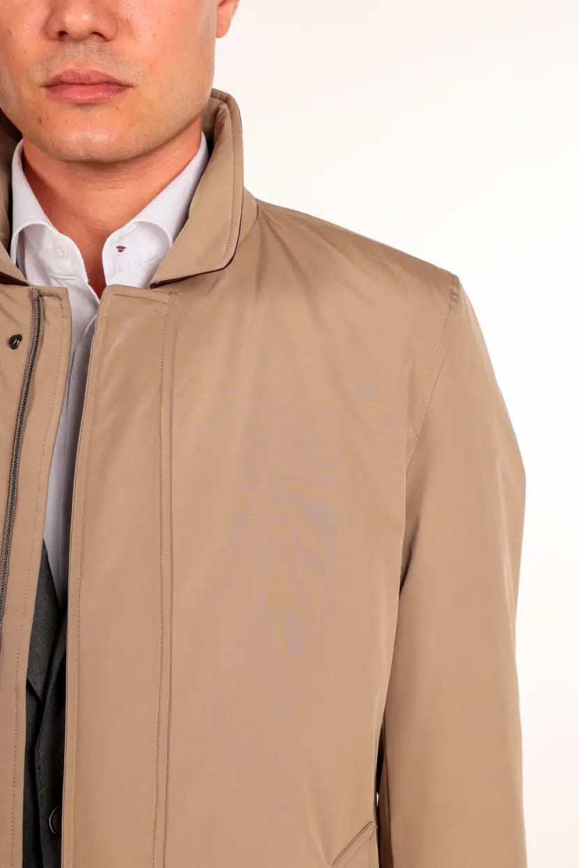 Trench con chiusura zip impermeabile