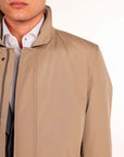 Trench con chiusura zip impermeabile
